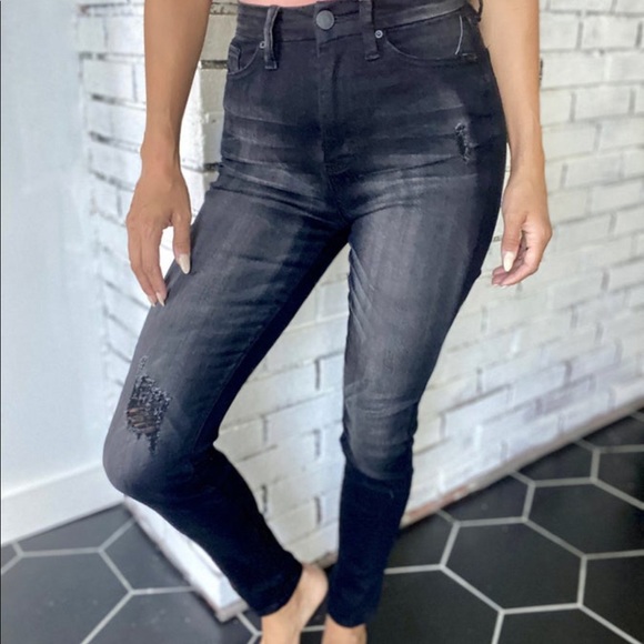 YMI Black Hand Sanded High Rise Curvy Skinny Jean - Picture 1 of 5